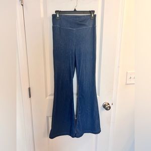 Halara crossover flare jeggings sz M